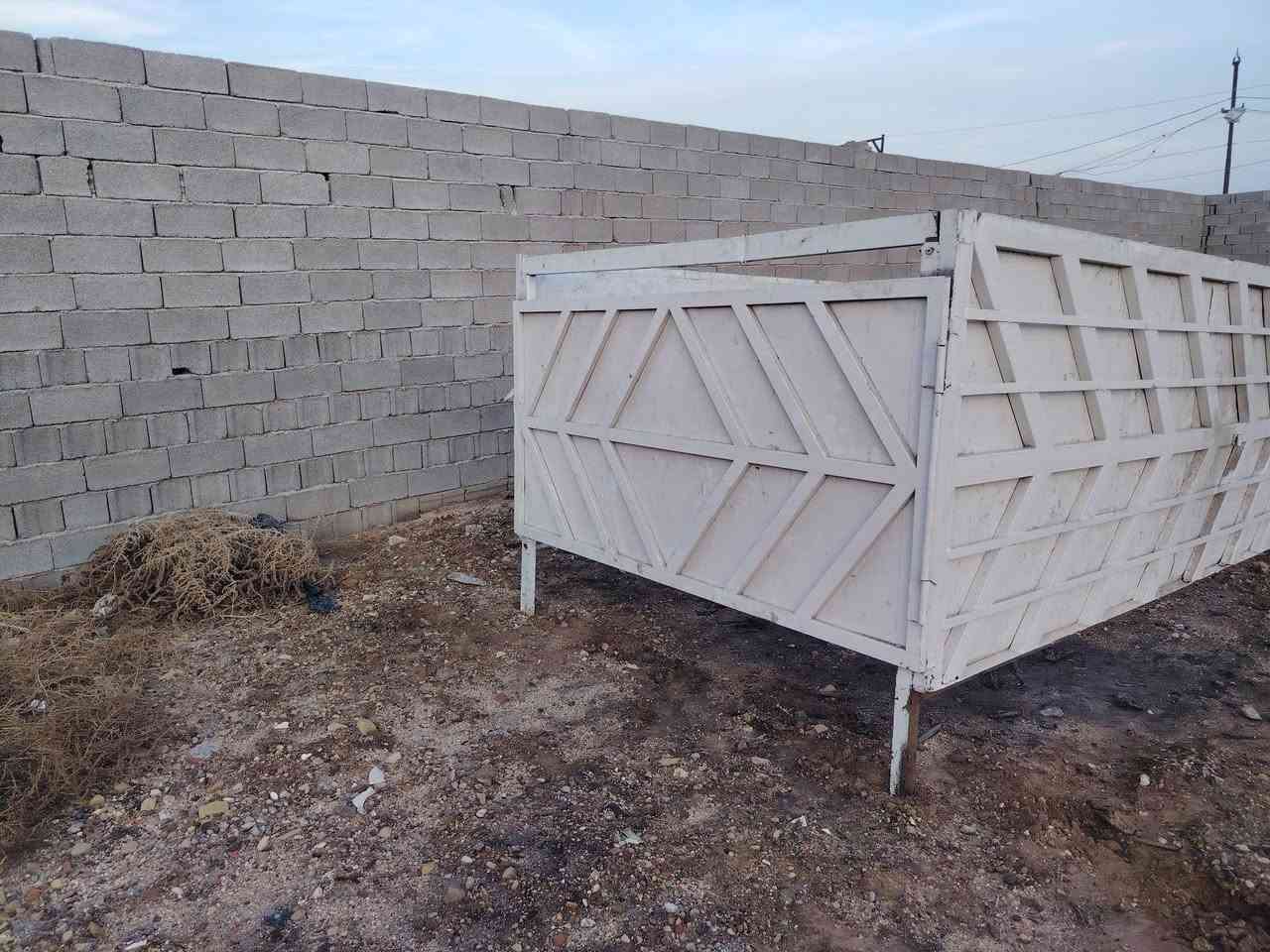 سلام عليكم محجر كنتر شخاطه مغلف العنوان بغداد مدينه الصدر السعر ٣٠٠ وبي مجال ***********
