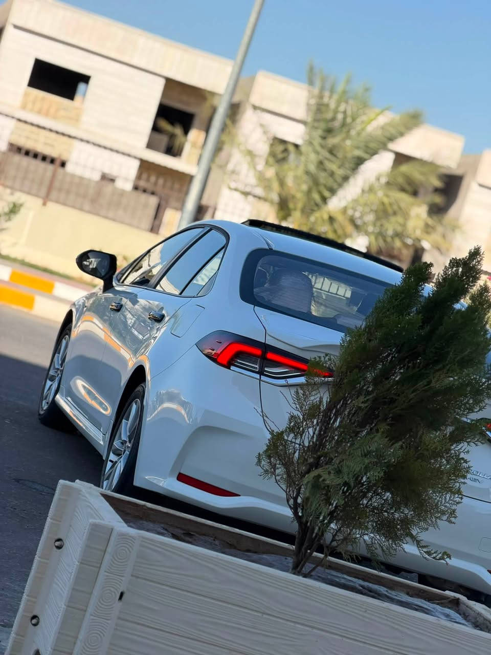⚜️بسم الله الرحمـن الرحيم ⚜️
COROLLA  2025 HEV  11000 km 

🛜 رادار امامي
🛜تحديد مسار 
🛜خروج عن المسار
🛜3 انضمة قيادة 
🛜 هاند بريك اوتو
🛜اوتو هولد
🛜كامرة خلفية دوارة 
🛜توقف ذاتي 
🛜جلد اسود 
🛜 بصمة عدد ٢

🔴ملاحضة السيارة ع وضع الوكاله 

السـعــ🔴ـ ر 161 مجالك حك جيتك فقط 

 ⚜️***********  صاحب السيارة ⚜️
