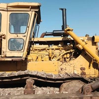 بلدوزر • بغداد • محرك سايس ٢٥