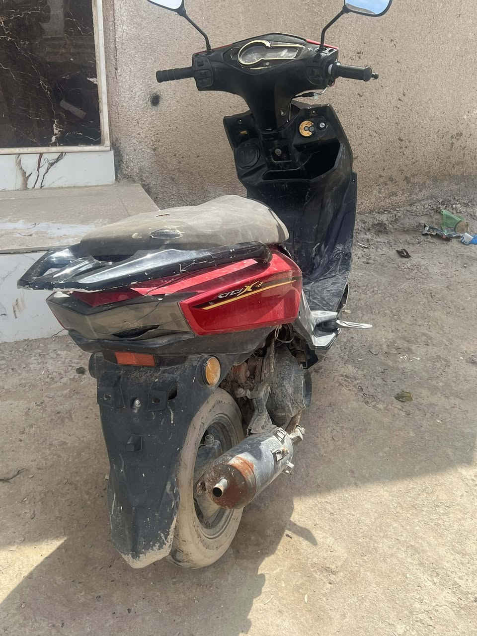 السلام عليكم دراجه سكنز فحل نضيفه سلف هندر فقط وجهة مالتها نقص الدراجه خير من الله شلعه محرك للبيع سعرها 350 وبيها مجال للشراي
 ***********
