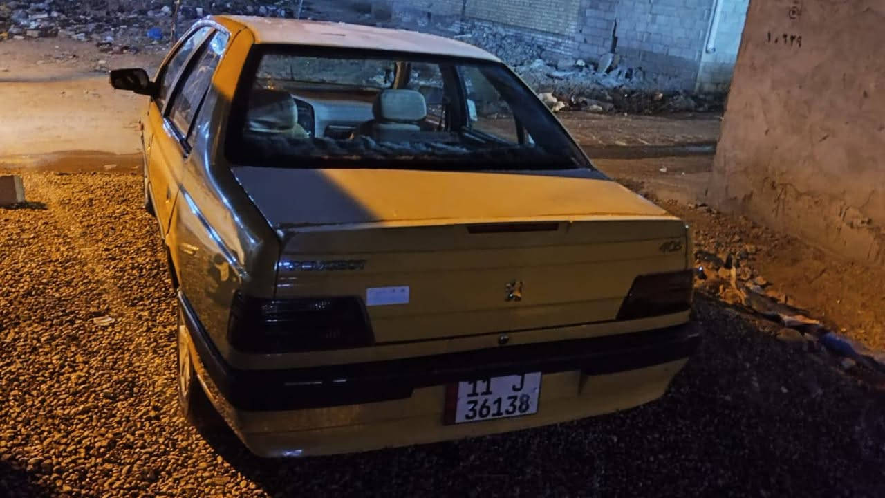 السلام عليكم 
بيجو لميس 2015
سياره كفاله ماعدا طخه بالهلال
مكينة 2000 فرنسي 
منظومة غاز بالضمان
تخم تاير 
قوايش جديد ورولات
گلچ جديد اليوم شديته
رقم انگليزي 
هيئة وغرامات مصفره 
السياره كفاله من التكحيل ماعدا الطخه 
السعر ع الخاص 
لا 47 وبيهه مجال قليل😂
***********
مكان السياره بغداد تقاطع النهروان
