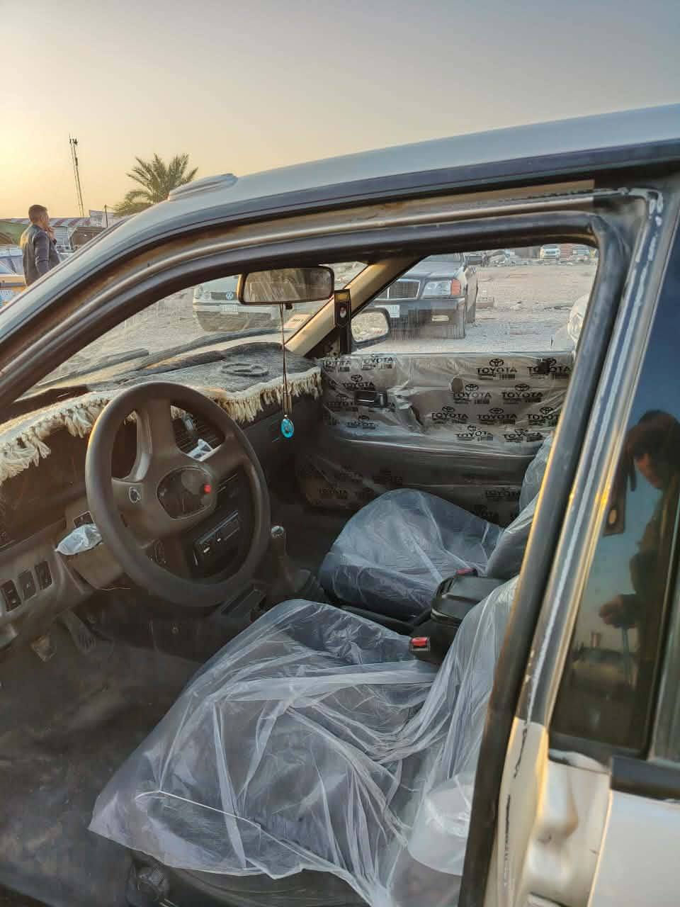 مازدا 626 مديل ١٩٩٢
مصبوغه جماليه _ حداديه نص عمر وكير ومكينه مكفولات مكفولة من الضرر والشواصي  وداخلهة نظيف  
السعر 28ورقه 
#مازدا 626
رقم ***********
