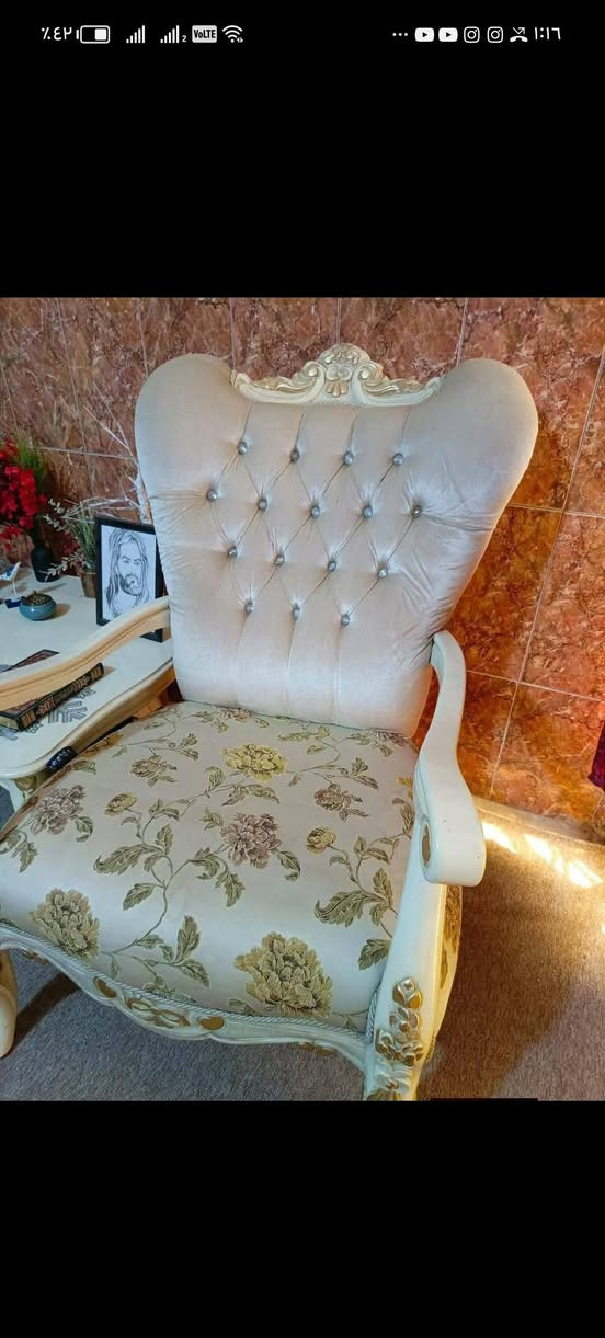 تخم زان ملكي تركي عشر مقاعد السعر 650 مع طبلة وسطيه حجم كبير عنواني بغداد الشعب سبب البيع لصغر المكان تواصل خاص او مراسله الرقم ***********
