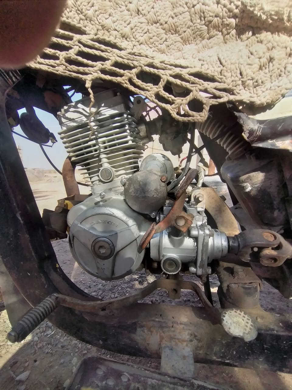 سلام عليكم ستوته للبيع دايوان مكفوله من كلشي لاخياسات بس المكينه مفتوحه السعر مليون اونص بيها مجال المكان ميسان علي الغربي الرقم  ***********
