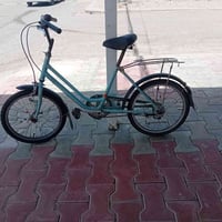 عندي بايسكل حجم 20 07700595280خاص