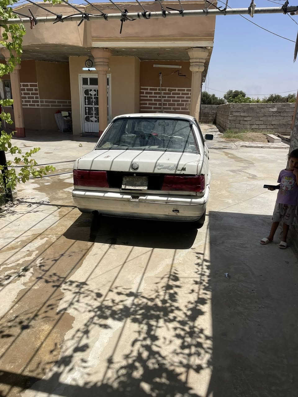 السلام عليكم سياره لبيع كلشي مابيها ورسميه فحص الي يحب يشتري ويستفسر هذا رقمي وإذا تريد توصل وياي ع خاص ***********
