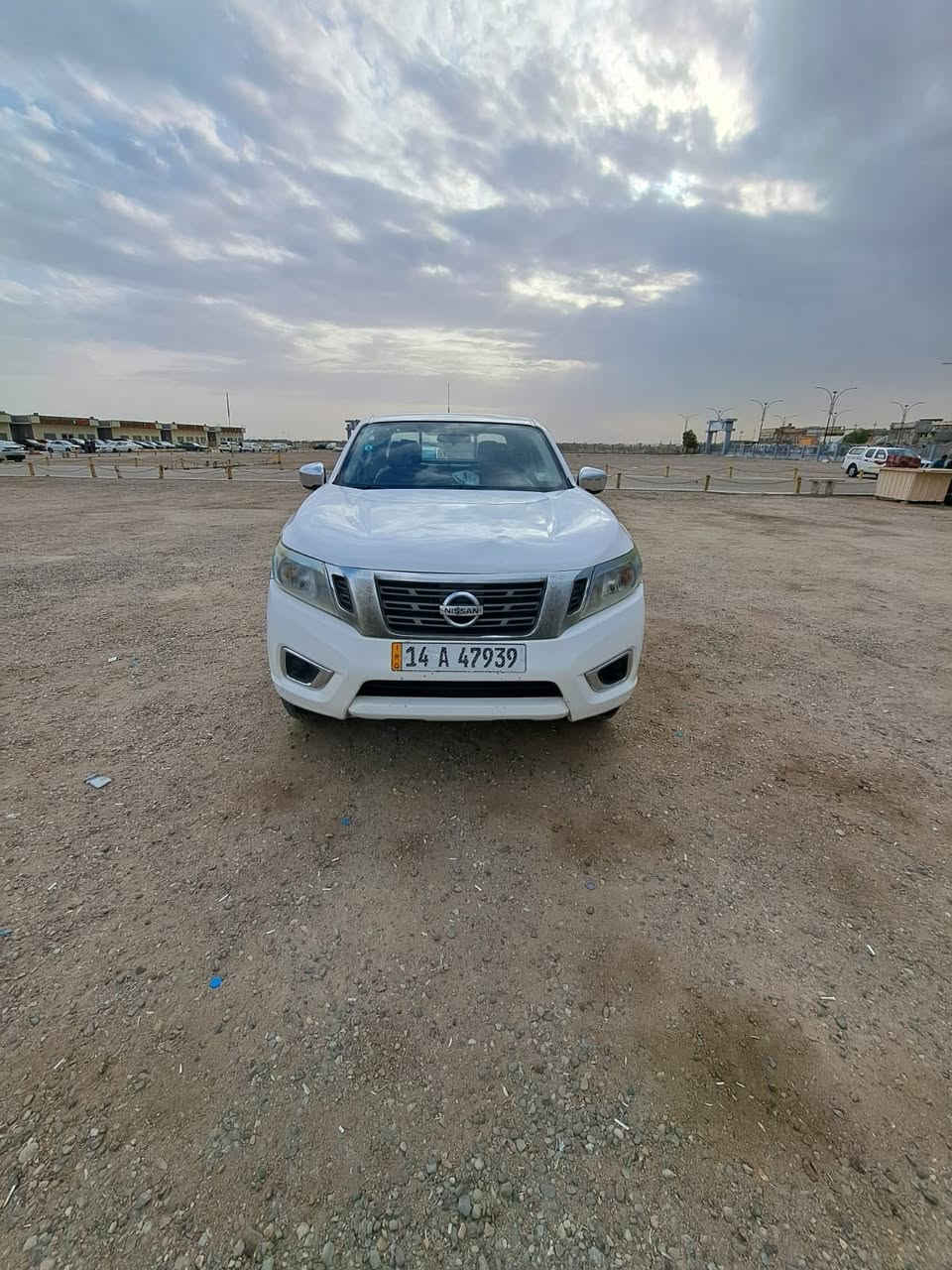 سلام وعليكم ورحمه الله وبركاته
سيارة نيفاره للبيع موديل 2016
كير ومحرك كفاله 
تبريد تدفئه كفاله 
كير عادي 
الاستفسار 
***********
