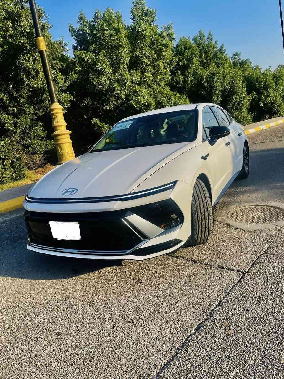 🔴سوناتا موديل 2024 🔴
مكينة 2.500

‏HYUNDAI SONATA 2024

بدون ايرباك بدون 

🔴. حادثها السياره طخة بسيطه بل جنطه فقط 

الباقي مكفول عالفحص ابيع  تحويل  
رقم بغداد بسمي

مكينة 2.500 طيااررره 🚀🚀

مواصفات راح اذكرهن 

بصمة دخول ذكي  

شاشة ع طول الدشبول 

تحكم ستيرن 

رادار امامي معا تحديد مسافة سيارة كدامك 

رادار خلفي 

رادار جانبي 

اوتو ستوب خلفي 

اوتو ستوب امامي 

شفتات ستيرن 

كشنات كهرباء وتدفئه

كشنات تدفئه 

كير تعليك 

شحن لاسلكي 

حساس فتح جنطة الخلفية 

تشغيل عن بعد 

نظام خروج عن المسار 

نظام قيادة ذاتيه 

تبريد منفصل قطعتين امامي 

جامات اوتو 

نظام اوتو هولد مال ازدحامات 

هندبريك بصمة 

انظمة قياده سبورت ونورمات  وايكو 

كامرة خلفية دوارة

دشبول كاربون فايبر 

ويلكب حجم ١٨انج

تايرات بلادية عليها 

بجم زنون 

لد ع طول البجم 

لايتات اوتو 

نقط عمياء 

شاشة تبريد تحكم كله لمس 

سعر 220

مكان واسط صويره 

رقم ***********
