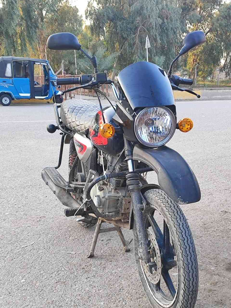 بوكسر ٢٠ أوراق اصولي
مكان بعقوبه بهرز ب٨٠٠ بيهه مجال مابيهه اي نقص ***********
