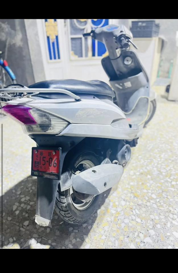 السلام عليكم مكلف ب النشر  ماكس منغولي للبيع دراجة حلو ومرتبه مكينه مامفتوحه دراجه بلاديه ومرتبه مكاني سماوه حي النفط السعر 750 وبيها مجال للشراي غير متواجد خاص ⛔️⛔️ رقم صاحب الدراجه ***********
