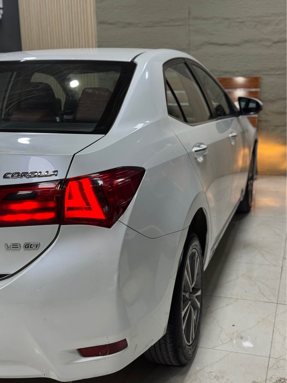 کرۆلا ٢٠١٤ خەلیجی مەکینە ١.٨ سەیەرەکە نمونەیە لە جوانی ماڵی دۆستە گێڕو مەکینە بەشەرت نیو بۆنیتی بۆیاخە ٢ جێ تەعدیلی هەیە ١٣٢$ مەجالێکی برایانە
*********** رانية, السليمانية
