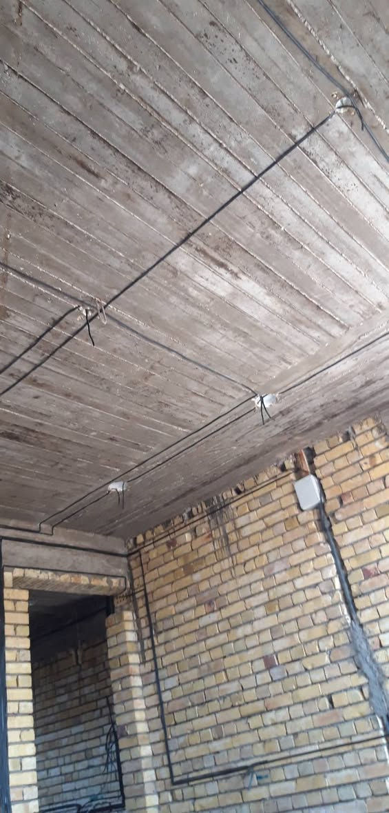 الكهربائي _ حسام العگيلي .
تأسيسات كهربائية عامة .

هاتف/واتساب_ *********** .
