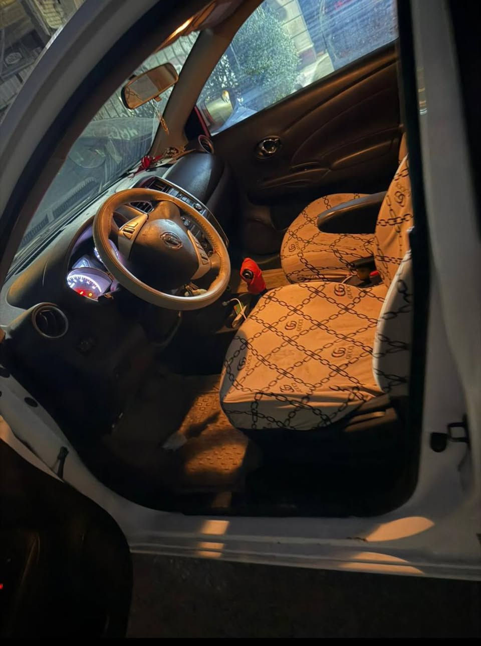 نيسان فيرزه موديل 18رقم ربيل حادث جملغ الي يم قبق البانزين دعاميات صبغ جماليه عنوان بغداد البنوك ***********
