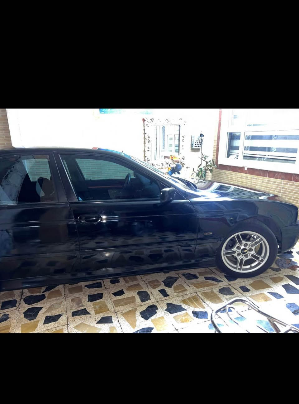 سه قه ر ٢٠٠٠
سبوخ عام 
به بي ليدران
٣گير
مه نه فيس
*********** Singapore
