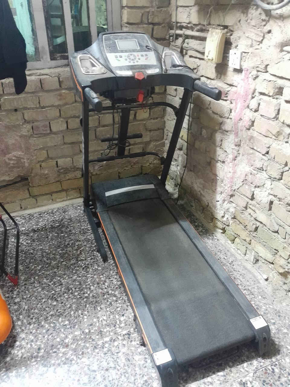 للبيع اب 100 الرقم ***********
