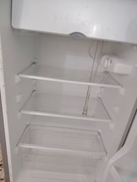 ثلاجة صغير البيع 07782334275
