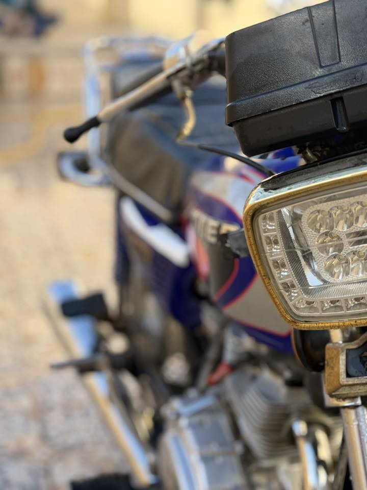 دراجة تايكر 2022 اوراق اصولي كاملة محرك مامفتوح العنوان شطرة الاستفسار على الرقم التالي ‭0780 742 9927‬
