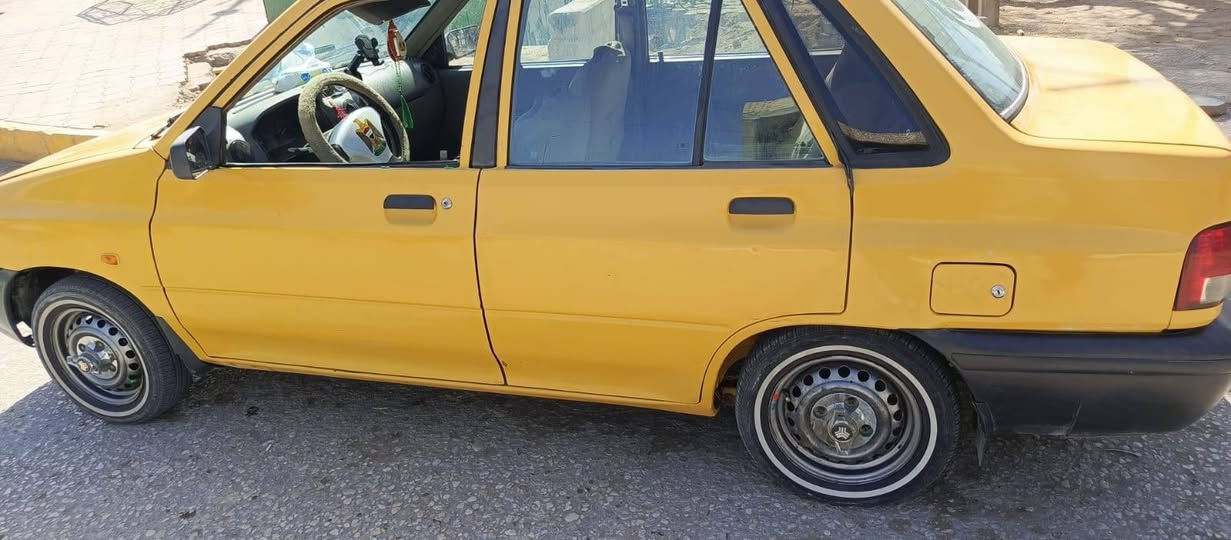 السلام عليكم سياره سايبه مديل ٢٠١٢
كير ومكينه خير من الله سنويته علمداور تستلم سنويه ولوحات جدد عليه غرامه وهيئه٢٥٠ الف السعر ٢٤ ورقه وبيه مجال 
التصال ***********
