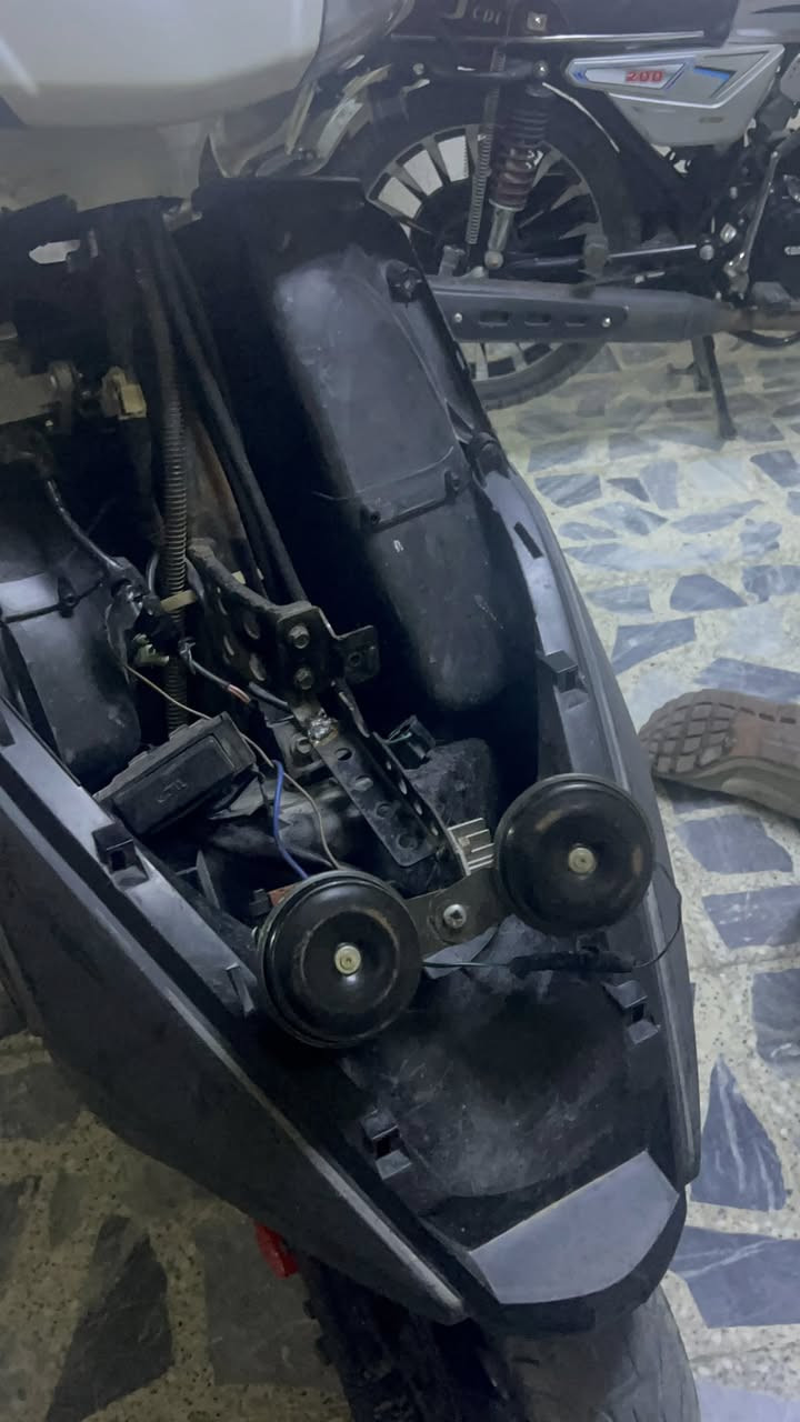 ‏سلام عليكم حبيبي دراجة فريز 500وبيها مجال شراي ‭٠٧٧٥ ٩٦٩ ٧١٢٢‬
