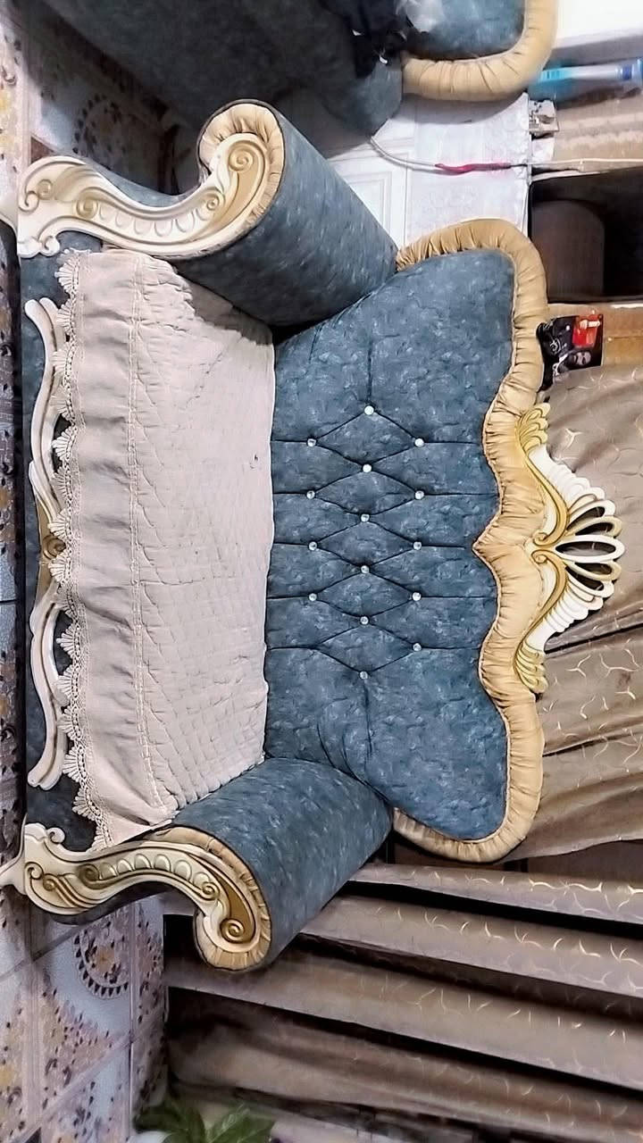 10 مقاعد نضيف مابي ضرر مستعجلين ع بيعته 
جكوك قرب بالات جكوك


**إذا كنت صاحب هذا الإعلان وتريد حذفه لأي سبب، رجاءا أرسل رسالة إلى الدعم الفني**