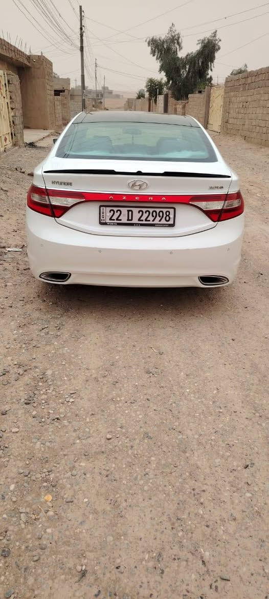 توكلنا على الله
ازيره موديل 2014
سياره فول مواصفات واحد على واحد كله بشرط بدون ظرر رقم جديد هزه جديده فقد بيها بارد بجملغ الخلفيي شي قليل جداً 
سعر137بيها مجال الشراي اتصل ودلل***********
