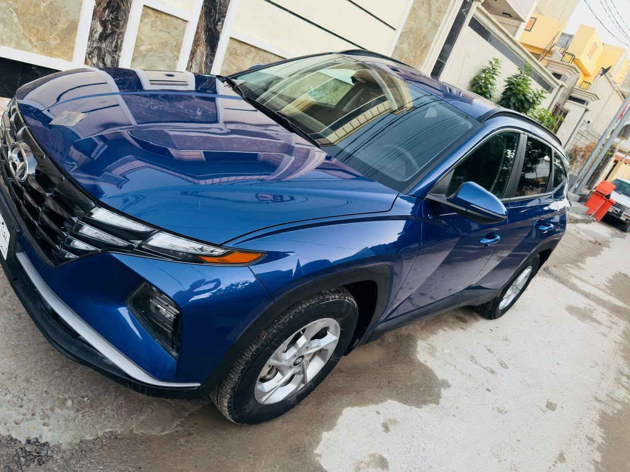 السلام عليكم 👋🏻
للبيع🔥🔥
🚗توسان موديل 2023
رقم بغداد✅
امريكي تقرير مياه امطار
صاحب السيارة مستوردها✅ 
باسم صاحب السيارة تحويل ثاني يوم سنوية لحد 2030🔥
لون ازرق بحري
فول مواصفات عدا الفتحة
بصمة تشغيل
تشغيل عن بعد
بصمة ابواب 
جنطة كهرباء
ثنين جام اوتو
رادارات ٣٦٠ درجة
كامرة امامية خلفية
اوتو هولد
قيادة ذاتية
تحديد مسار
مثبت سرعة
تدفئة بالمقاعد 
حساسات امامية خلفية
توقف تلقائي 
اربع وضعيات قيادة
دفع رباعي
مانع انزلاق
مانع منحدرات
تثبيت سرعة
تدعم كاري بلي
وبعد بيها هواي مواصفات
ماشية ١٩ الف ميل قابل للزيادة

📍عنوان السيارة ديالى بعقوبة

‏‎🔴 لمعرفة السعر ورقم صاحب السيارة /***********
