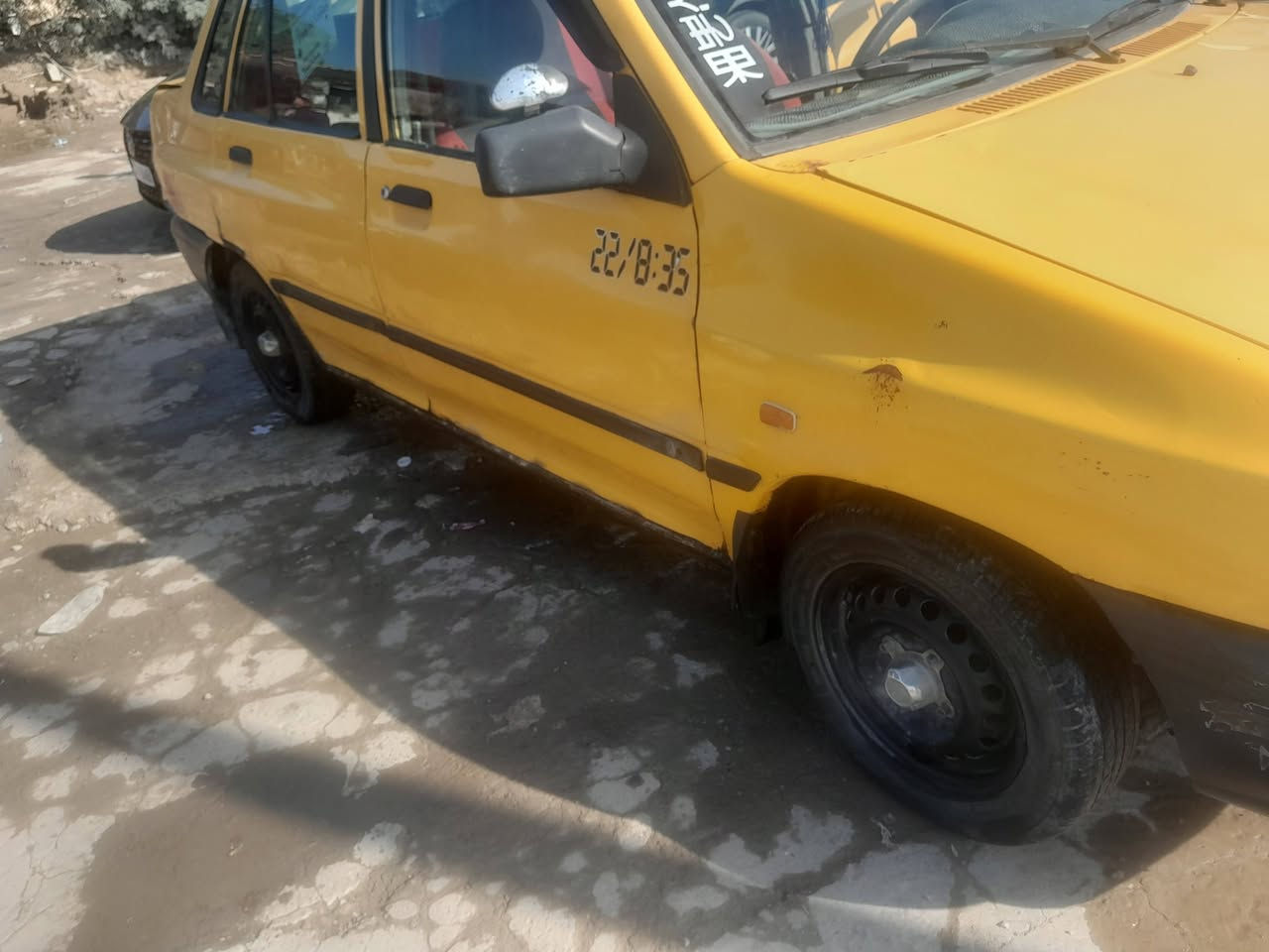 السلام عليكم سايبا موديل 2012 رقمها بغداد تحويل مباشر مصفره غرامات وهيئة سنويه تنتهي ل 27 سياره معمره من الخياس خيط تبخير فقط كير خير من الله  العنوان سامراء خاص مفتوح الشراي يتصل *********** السعر 20
