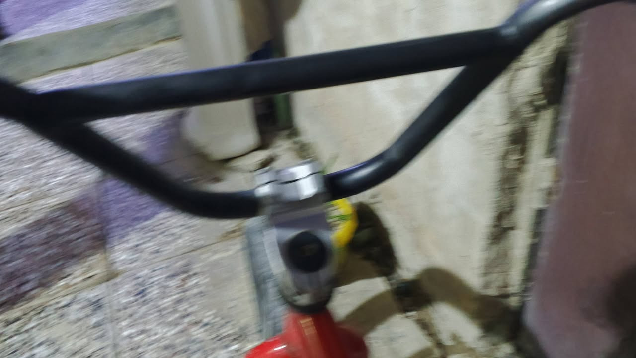 السلام عليكم بايسكل للبيع بي ام اكس نضيف البايسكل نضيفه المكينه بس الكشن يتبدل التايرات اصليات السعر 140 وبي مجال


**إذا كنت صاحب هذا الإعلان وتريد حذفه لأي سبب، رجاءا أرسل رسالة إلى الدعم الفني**