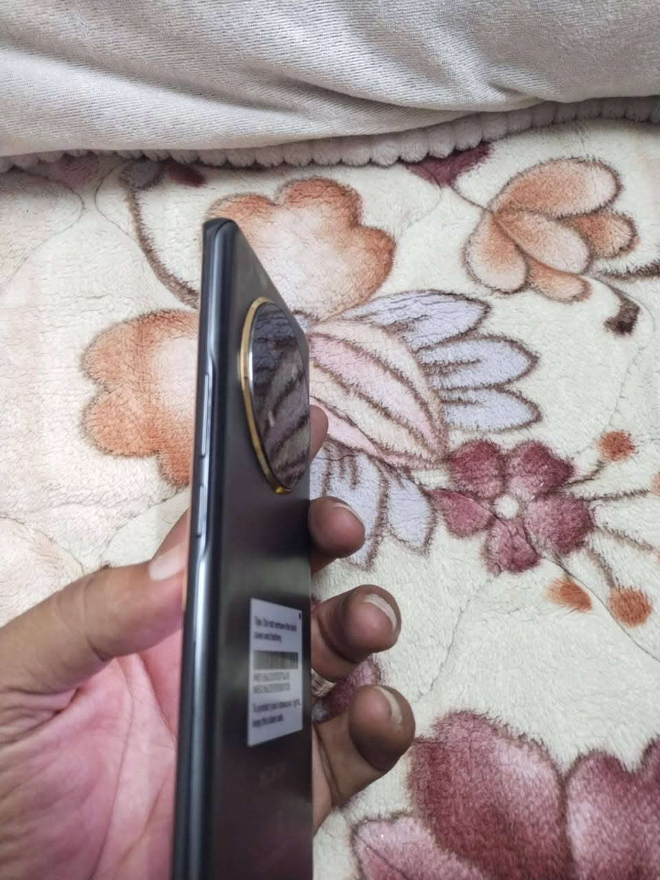 Honor x9c 5G
ذاكره 256

بطاريه 6600 عملاقه

بدون ملحقات 
نضيف كلش
شخط ما بي جهاز يخبل
نضافه99%

المكان بغداد بغداد شارع السعدون 

سعر 325 الف
***********

