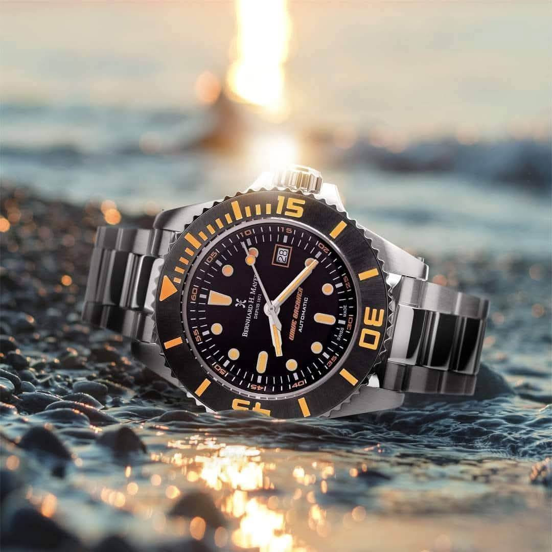 براند اج ماير/4 قطع 1 جديد و3مستخدم بحاله كلجديد
ملقبه بكاسر  الأمواج  رجالي حجمmm 47 
اوتماتك سويسري اصلي.
ابيع اربعتهن سعر القطعه 630$
سعر الساعة في الشركة 2210 دولار 
/// ملاحضه/ساعات شرط مكفول وكله ابلادي لا مصلح ولا اي شي 
اصدارة محدود 2999 قطعة بـــالعام.
مقاومة للماء 200 وحدة ضغط جوي (2000متر /6600قدم). مواصفات لساعه مرفق لصور 
يوجد توصيل الئ جميع محافظة العراق   تفاصيل اكثر خاص مكاني كربلاء


**إذا كنت صاحب هذا الإعلان وتريد حذفه لأي سبب، رجاءا أرسل رسالة إلى الدعم الفني**