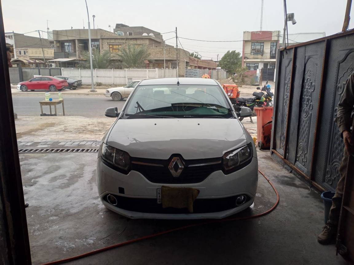 السلام عليكم رينو سمبل للبيع ٢٠١٦ بغداد مكفولة كفالة عامة كير مكينة تبريد كشر كهربائيات كلهة كاملة استلام شركة ماشية ٨٥ شرط التحويل مكانهة الشرطة الرابعة *********** بي واتس اب  سعرهة ٧٥ نهائي بغداد, العراق
