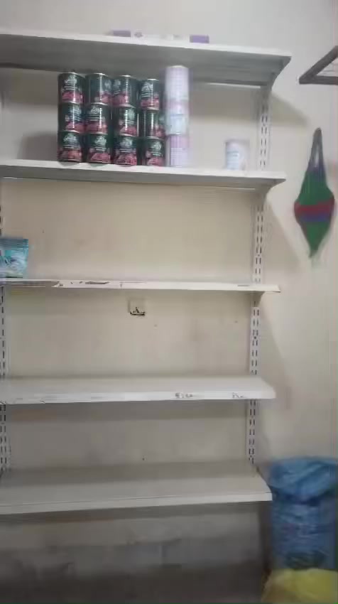 سلام عليكم برادات البيع 6 عامودي و 2 بطحي شغلات حيل نضاف سفينه نضيفه هاذه رقمي *********** بي وتساب
