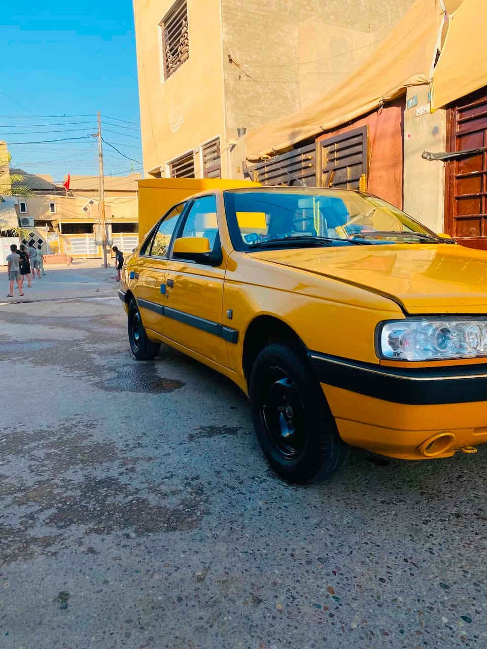 سلام عليكم بيجو للبيع السياره بيه بس بنيد واكعه عليه سكله السياره نضيفه بشكل كير محرك كفاله تبريد خير من الله السياره خير من الله سعر 31 و بيه مجال بسيط ***********
