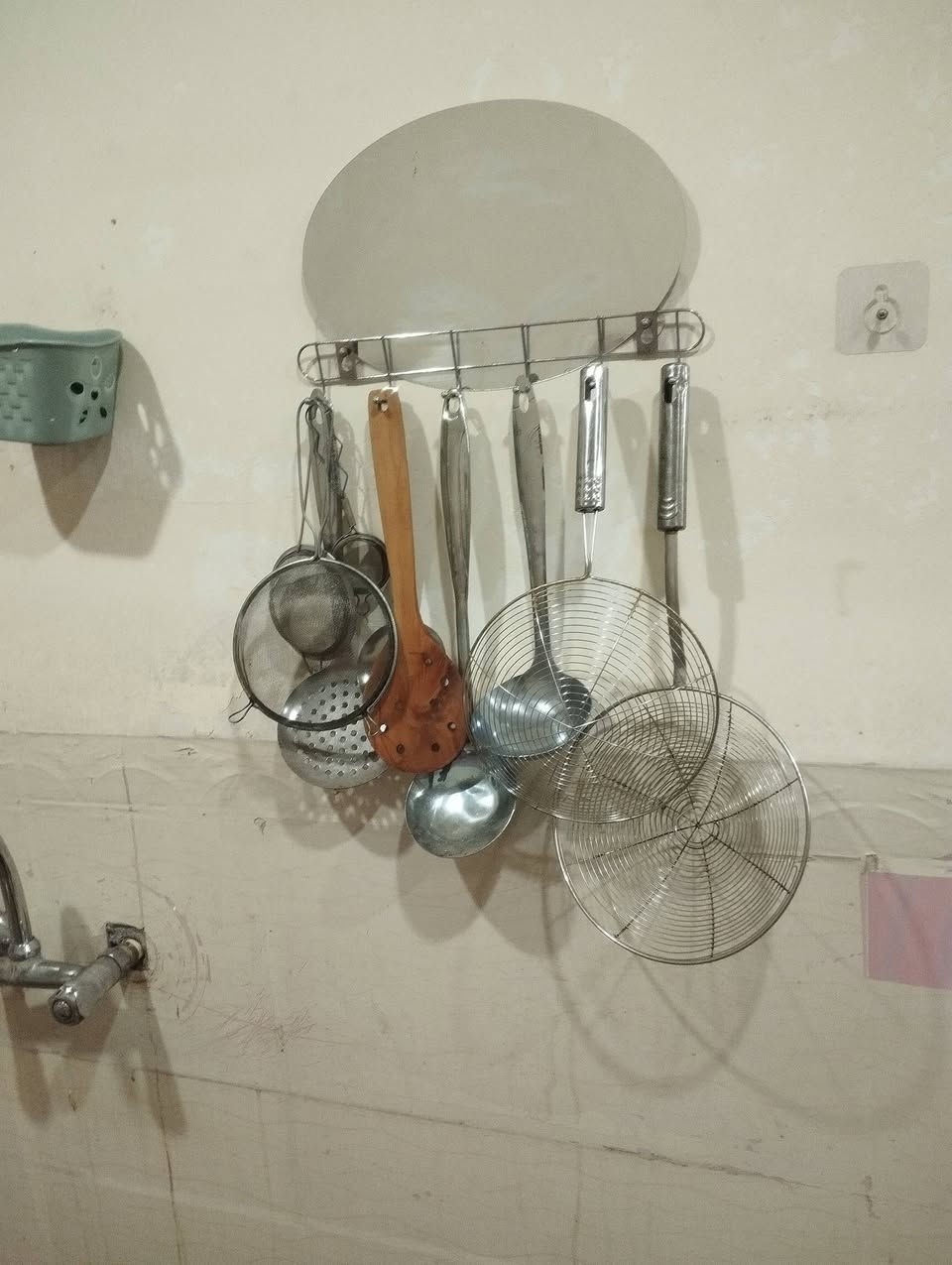 أغراض مطبخ للبيع كلهن 75 الف تواصل واتساب ***********
