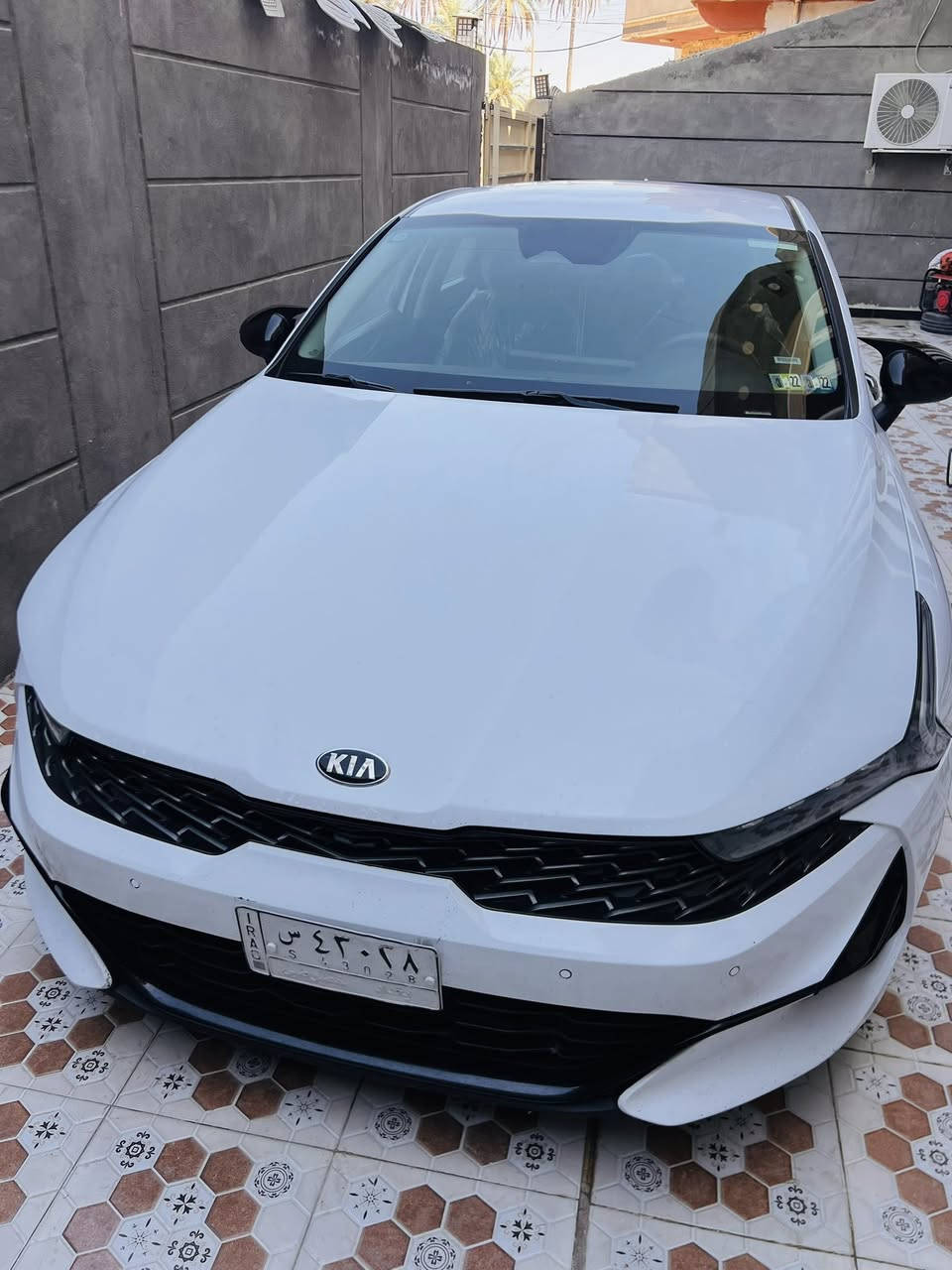 K5 2021 
بغداد بسمي تحويل مباشر 
الحادث بنيد فقط بدون دواخل وقطعتين كلير فقط شغل امريكا السياره ليبل واحد بدون فتح عدا البنيد
مكان السياره بابل المركز 
السعر ١٦٠ وبيها مجال 
للاستفسار  ***********
