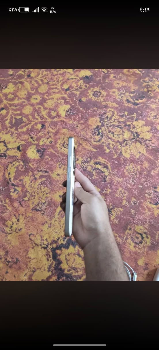 سلام عليكم موبايل هونرx9D اي عيب مابي النضافه 100٪100ملاحضه شاحنه مو ويه بطاريه 1300 السعر 450 وتساب فقط ***********
