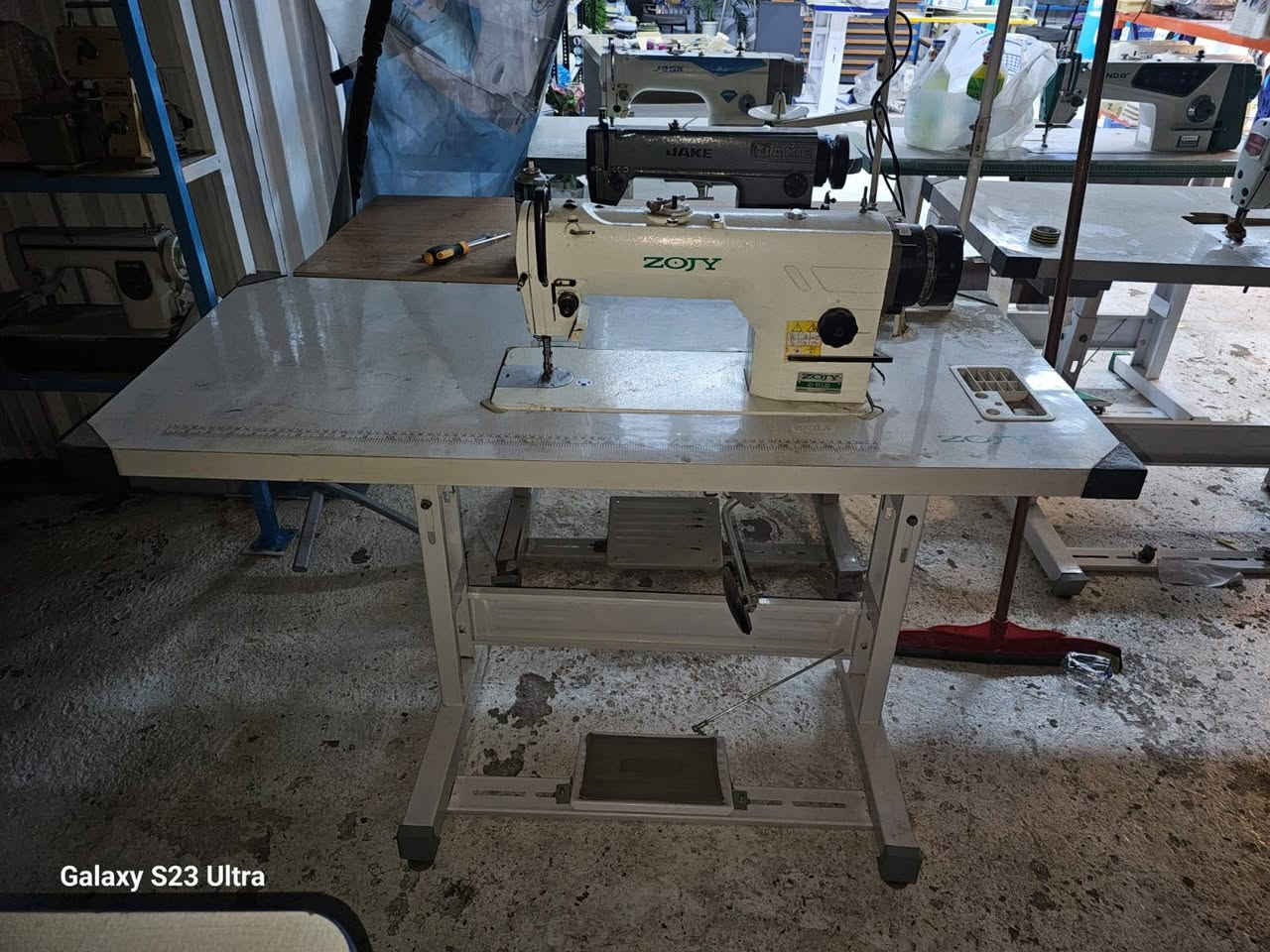 السلام عليكم ورحمه الله وبركاته
عيد فطر مبارك وكل عام وانتم بالف خير اعاده الله عليكم بالصحة والعافية 
.
اعزائي زبائنا ومتابعينا 
لدينا مكائن صناعي جديد غير مستخدم لكن بسبب العرض وتعرضه للاتربه سيتم تخفيض اسعارهن إلى 20٪ 
راح انزل صور المكائن بس هذني الكم قطعة 
الي يحب يرسل صورة المكينة مع رقم الهاتف والعنوان 
المكائن كراتيهن موجودة المكائن جديدة غير مستخدمة 
ارجع واكرر غير مستخدم فقط معروضات بالمحل 
سعر المكينة 275 الف فقط فقط فقط


**إذا كنت صاحب هذا الإعلان وتريد حذفه لأي سبب، رجاءا أرسل رسالة إلى الدعم الفني**