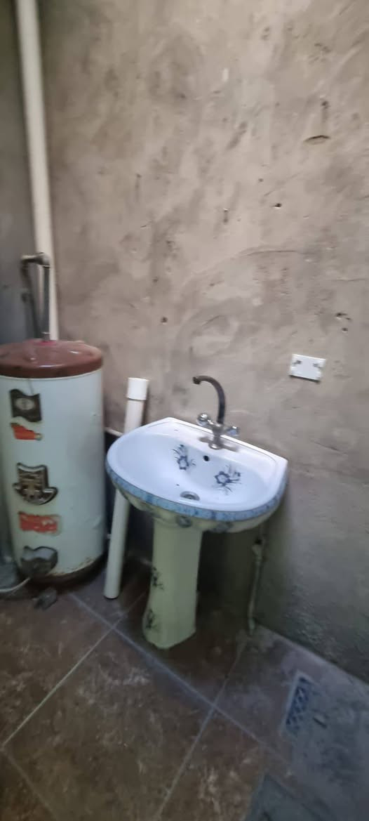مشتمل مساحه 125 حي العصري
السعر  ع الواتساب رجاء اًو اتصال 

مشتمل عدد 2 للبيع مؤجرات كامل الخالص حي 
العصري شارع بيت ابو شوارب المساحه 125 متر قاطين كل طابق مشتمل معزول ومؤجر البيت طابو صرف سند باسمنه تحويل ثاني يوم 
للاستفسار الاتصال علئ الواتساب او الرقم 
***********
