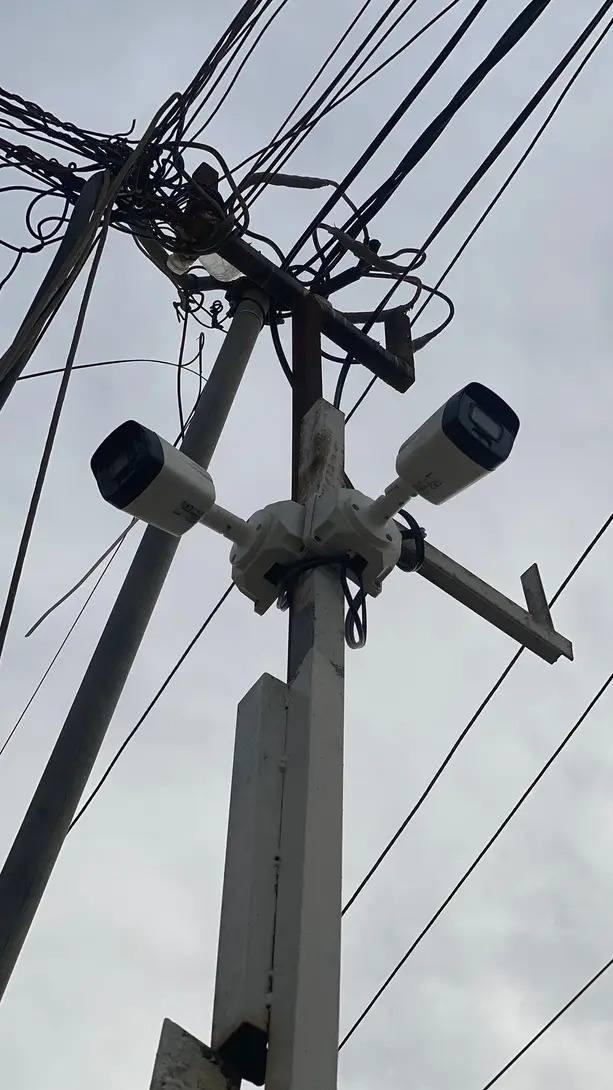 تم تنصيب احد المواقع في الكراده ...16 كاميره من ماركه دهوه.. من مجموعه الشمس لتنصيب الكاميرات مراقبه والتجهيز اتصال .*********** ... زورونا بغداد حي الجهاد
