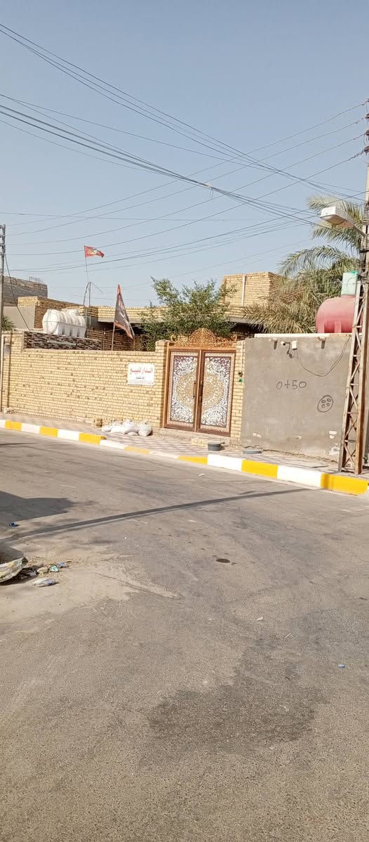 بيت طابو صرف للبيع مساحه 300مترالفضليه حي الموظفين متوفركافه الخدمات الا ستفسار اتصل على الرقم ***********
