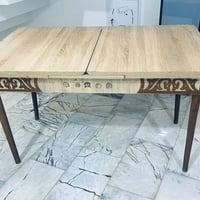 ميز طعام • قابلة للتوسيع • بدون كراسي