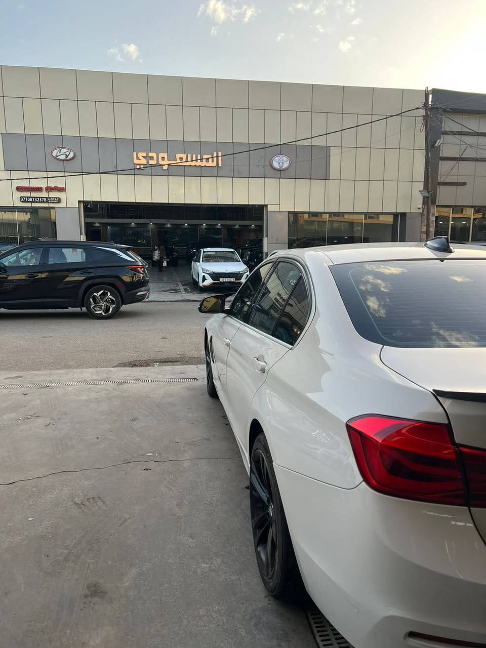 بيع او مراوس

Bmw 330i 2018 M3 package

شكل جدا مميز لهذي الفئه وبيها اصطفاف تلقائي حادث جدا بسيط  
السياره متعوب عليها و مصروف عليها هوايه

كت M3 كامل وقطع اصليه يشمل :

دعاميهM3 + مازدات + مري جانبيه + دوسات + جناح خلفي + شاشه

المواصفات :

فتحته سقف 

محرك ٤ سلندر ۲۰۰۰ توین بور توربو اقتصادي وصاروخ

برغي ما مفتوح بي ومكفول هو والكير

۱۲ حساس (٤) امامي + ٤ خلفي + ٤ جانبي)

اوتو بارك (اصطفاف تلقائي)

كشنات جلد + مسند للقدم + ميموري خزن

حضن كشنات من الجوانب كهربائي نفخ

بصمه ام الشاشه تحكم كامل بالسياره من خلالها

الشاشه بيها نظام ال M3 تدعم اندرويد اوتو وكار بلي

حساسات بالاطارات تقيس ضغط وحرارة كل اطار

)echo pro + comfort + sport + sport plus ٤ وضعيات قیاده

لايتات نهاري ليزريه وليلي زينون

مري شفط كهربائي وقلاب على البك

تبريد امامي و خلفي منفصل

وبعد مواصفات البي ام الباقيه معروفه

رقم بغداد إنكليزي 

السياره صارف عليها ومداريها على ايدي

السياره بيها صبغ جاملغ وبنيد

السعر 175 وبيها مجال

بيع او مراوس

العنون بغداد معارض البياع 

هاتف : ***********

وأسف ع الاطاله

