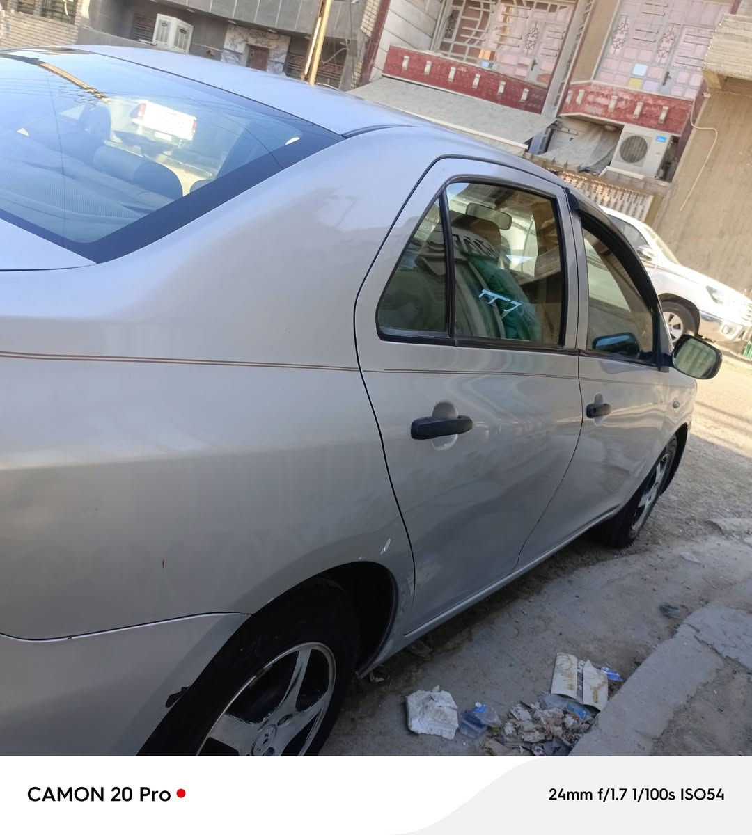 توته يارس خليج 2007 رقم بغداد الجديد مكاني بغدادبمصبوغه حزام بيه مشط ستيرن مجفد محرك تنقيص بدون دخان***********السعر72وبيه مجال
