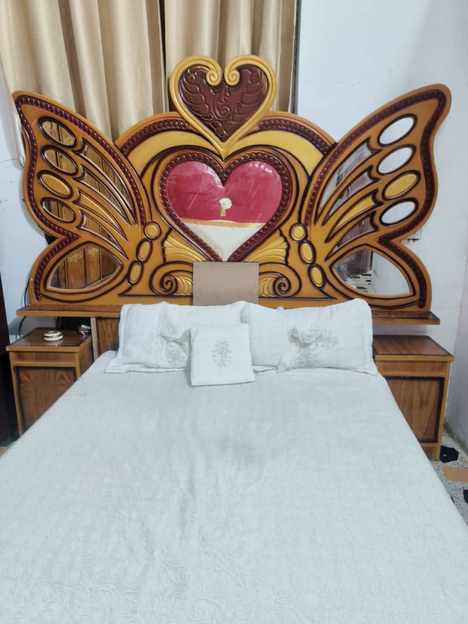 غرفه مستخدمه للبيع 
***********
