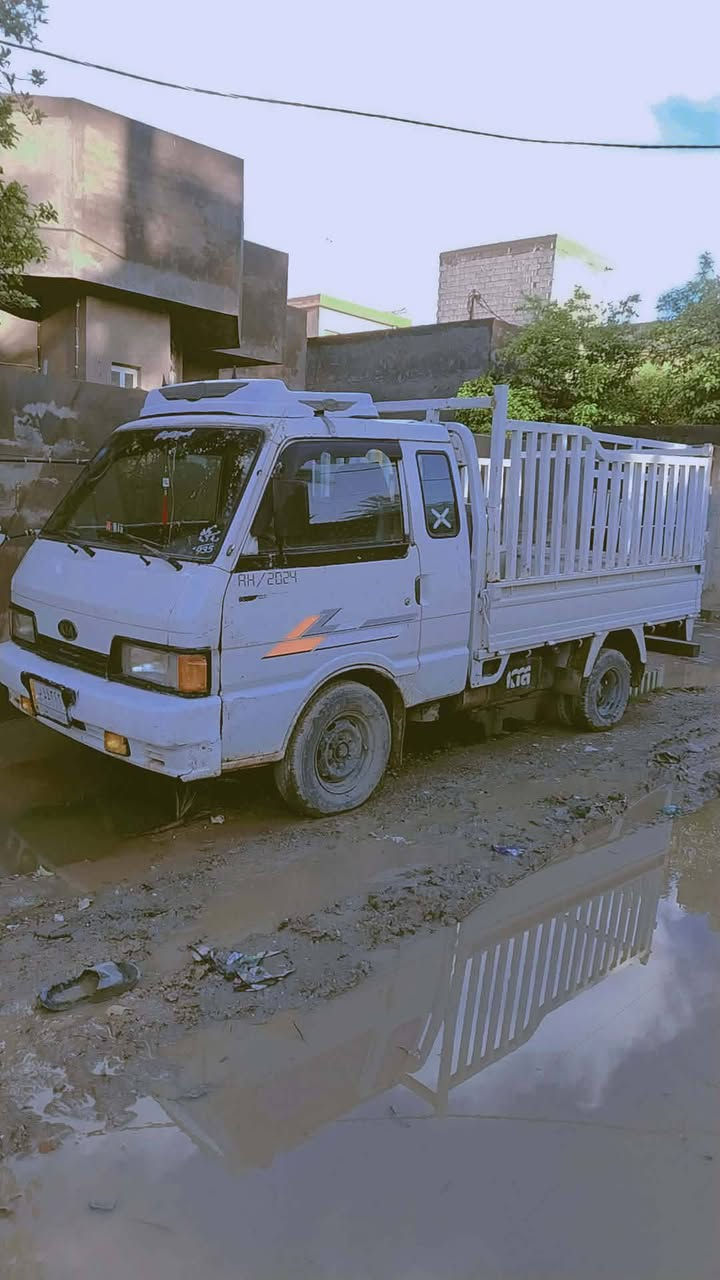 سلام عليكم كيه بنكو للبيع93 محرك وكير مكفولات سياره احله من الصور وبالعافيه عل ياخذهه رقم انبار مشروع وطني سعر 47وبيهه مجال انه مكلف بالنشر هذا رقم صاحبه 
***********
