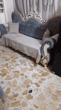 تخم ملكي عشر مقاعد جديد اسفنج متحرك للبيع لصغر المساحه للاستفسار اكثر ...