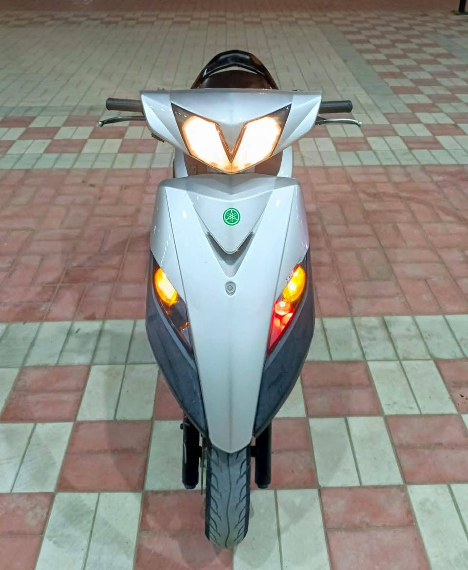 السلام عليكم شباب دراجة ثعلب للبيع نظيفة كلش اوراق كاملة السعر ٥٠٠وبيها مجال مكاني المحمودية للاستفسار رقم ***********
