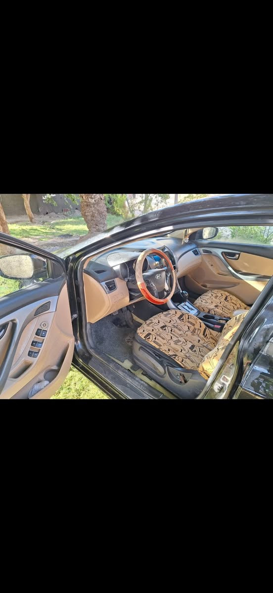 الانتره مديل ٢٠١٢ وارد أمريكي حادث فقط جاملغ أمامي وبيهه رشات صبغ بدون حادث وبيهه جراد بصيط محرك ١٨٠٠ خليجي تبرد ثلج سياره حلوه ونضيفه مادور بنجف سنويه ورقم جدد سعر ٨٠ بيع مستعجل اتصال ***********
