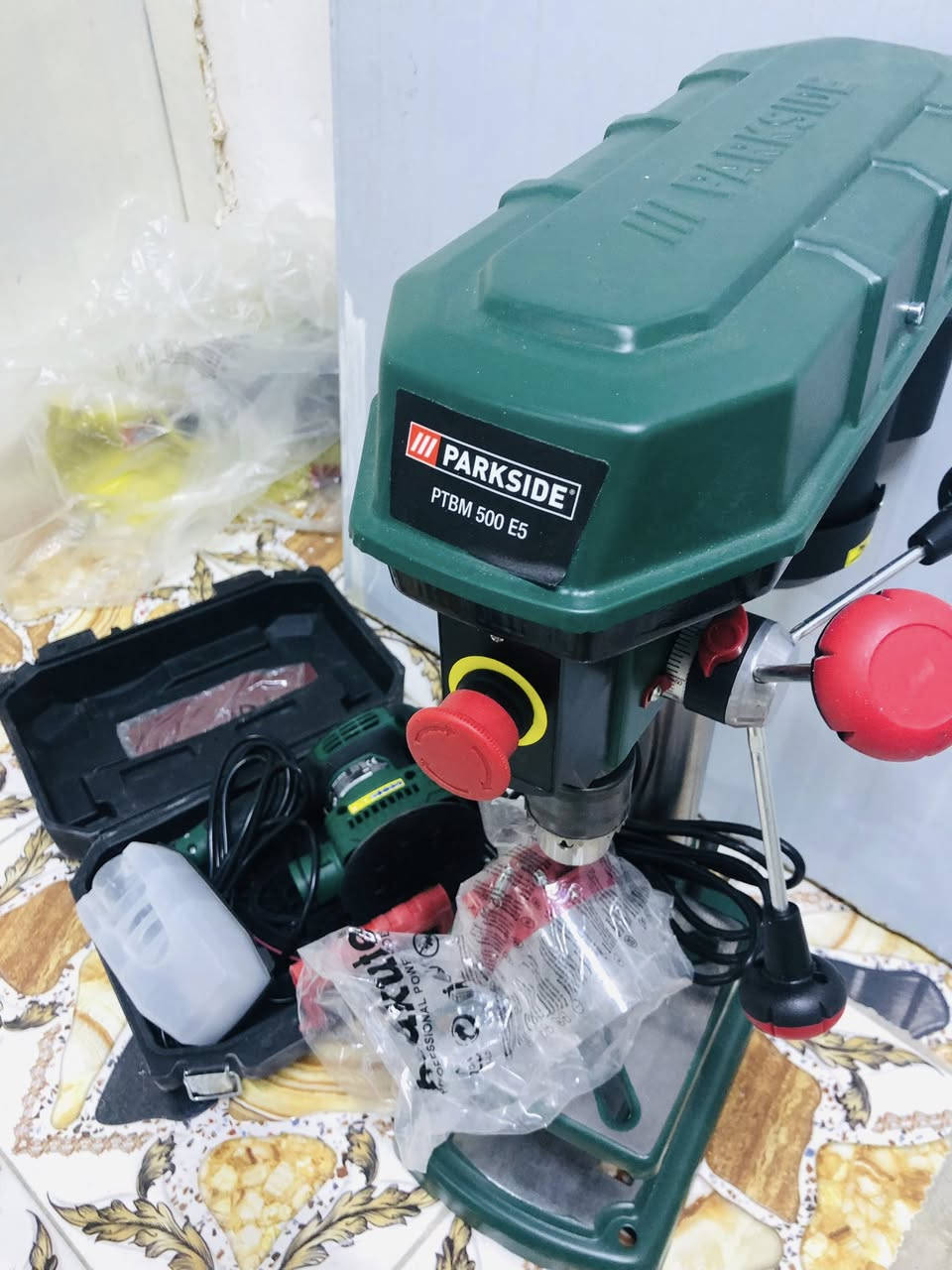 درين ثابت طوبه 16 جديد مع منعمه خشب جديد بارك سايد العنوان بصره ***********
