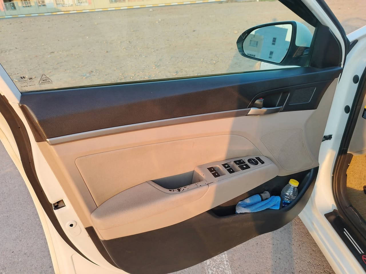 السلام عليكم..
النترا وارد امريكي ٢٠١٧ لون ابيض صدفي
ضربتها خلفية مبدل قبق جنطة.. الرقم اربيل باسمي
بصمة، شاشة كبيرة، كامرا دوارة، محرك ٢٠٠٠ دوش، تحكم ستيرن، رادارات، تدفئة بالكشنات..
بيها قطع صبغ كما موضح بالسونار القديم، تقشرات صبغ بالبنيد وبداية القمارة.
ماشية 82 الف ميل
ملاحظة.. السيارة مضاف الها منظومة غاز..
السعر ١١٥ مكاني بغداد بسماية
***********
